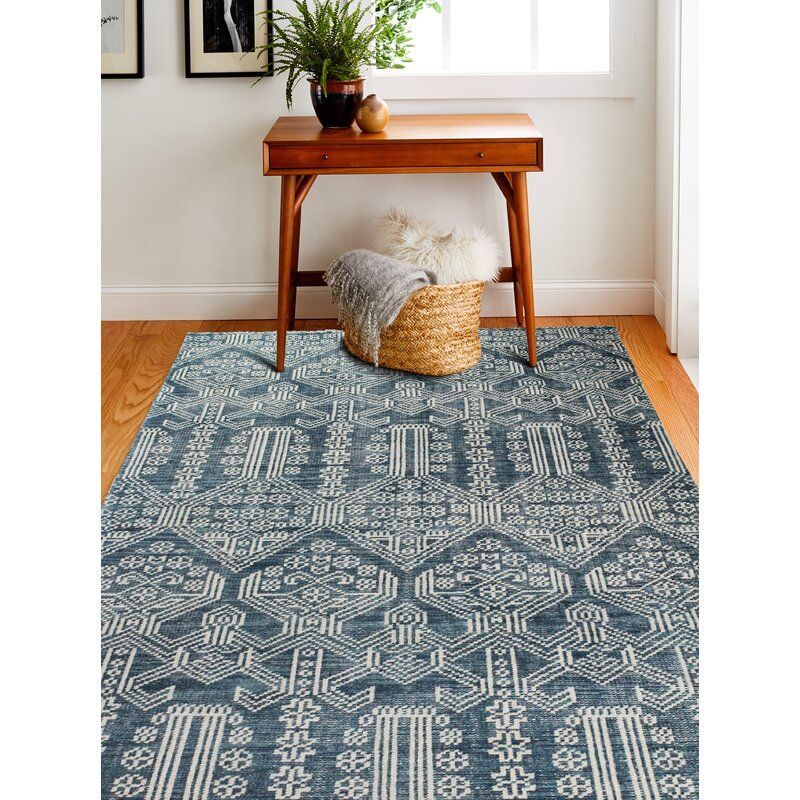 Fossett Damask Hand-Knotted Wool Blue/Gray Area Rug-7'6"x9'6" thumbnail 2