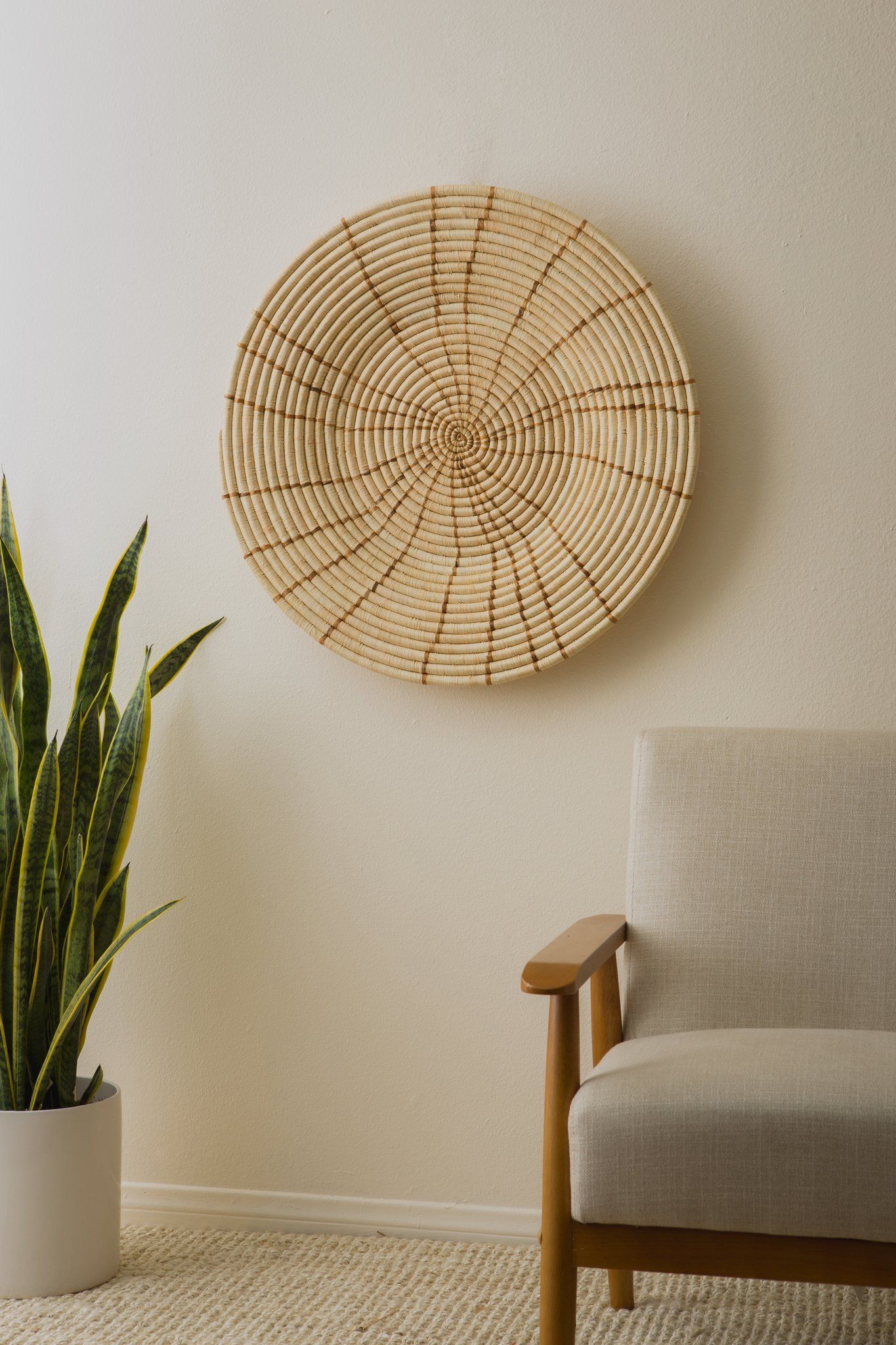 Extra Large Banana Leaf Shujaa Woven Wall Art Plate thumbnail 3