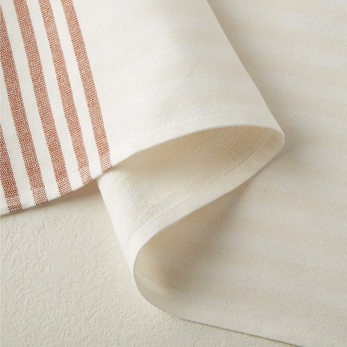 Kaylee Copper Bath Towels thumbnail 4