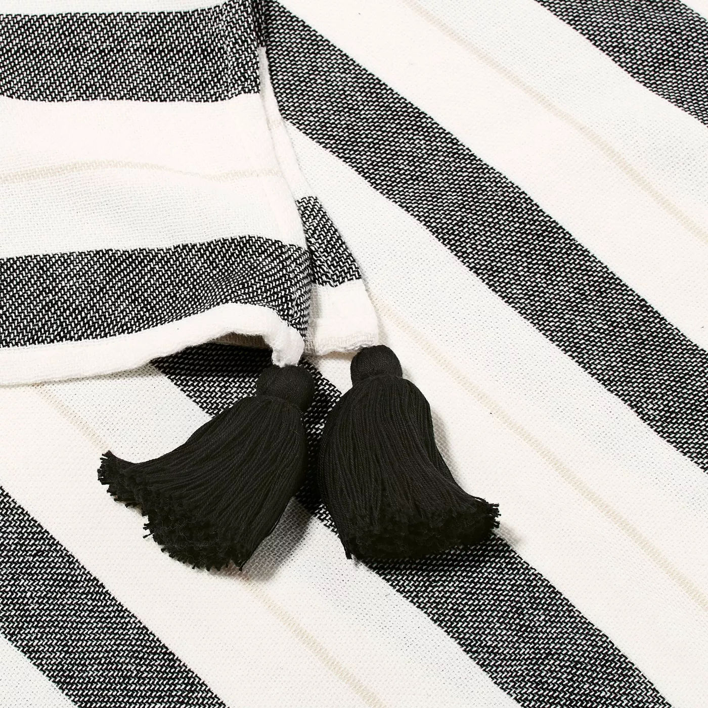 Woven Striped with Tassel Throw - Pillowfort 50"x60" thumbnail 2