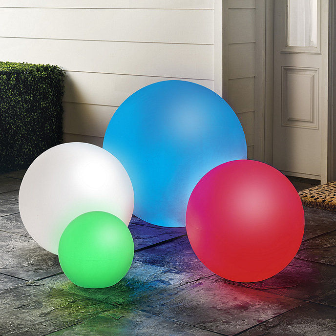 LED Outdoor Illuminated Sphere thumbnail 3