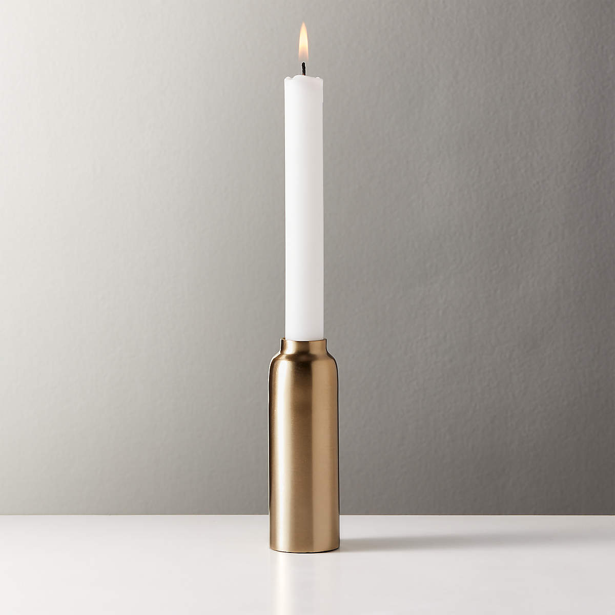 Bronn Taper Candelholder thumbnail 3