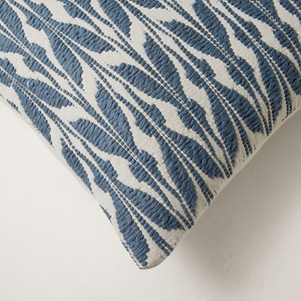 Mariposa Pillow Cover without Insert-20"x20" thumbnail 4