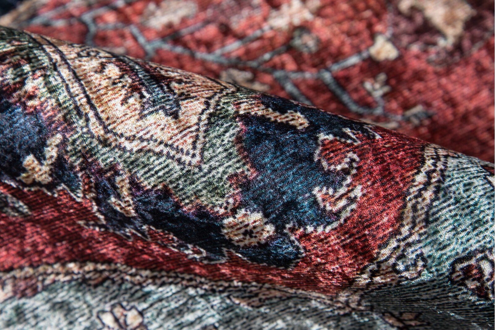 Emelia Oriental Print Red Area Rug 5'x8' thumbnail 3
