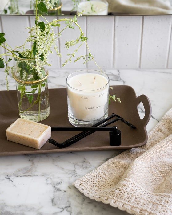 Neroli And Vetiver Candle thumbnail 3