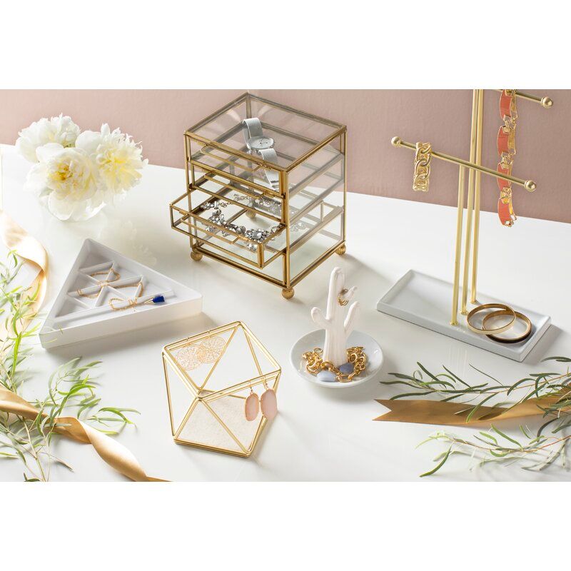 Trigem Jewelry Stand thumbnail 5