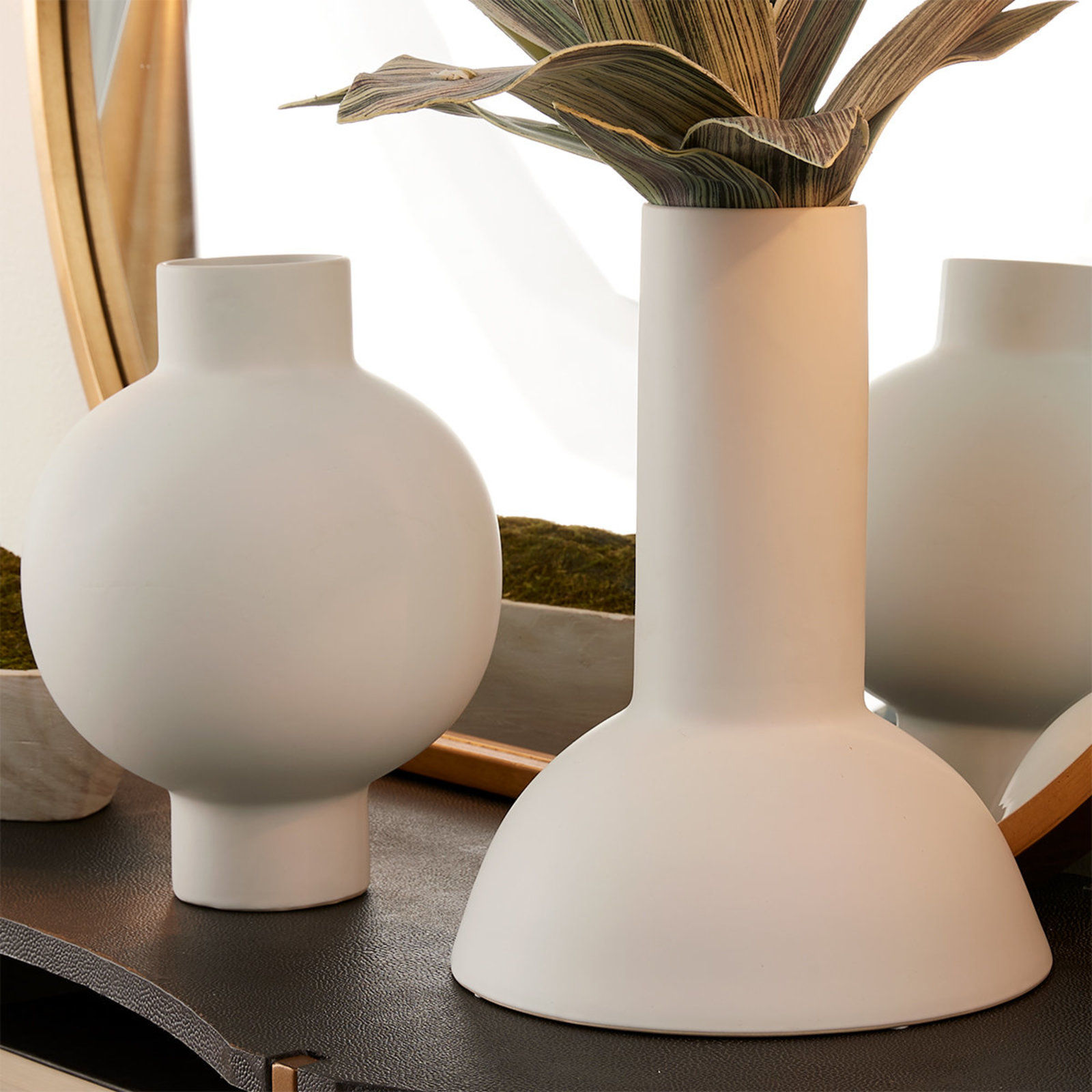 Taje Vase thumbnail 3