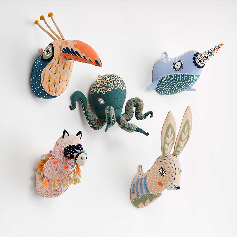 Curious Narwhal Head Wall Decor thumbnail 4