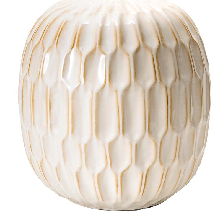Wincanton Cream Table Lamp thumbnail 2