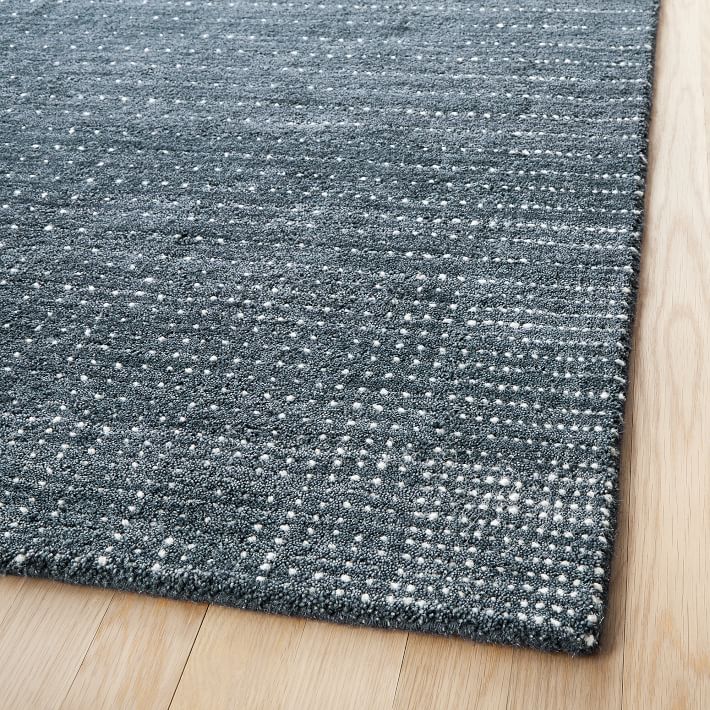 Graduated Dot Rug 5'x8' thumbnail 2
