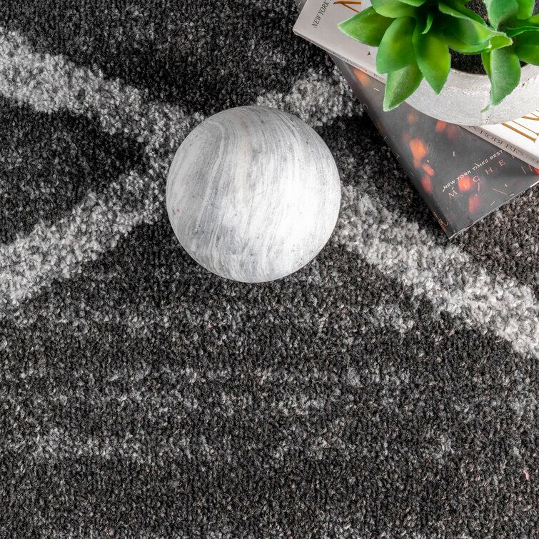 Amiia Geometric Gray Area Rug-5'x8' thumbnail 3