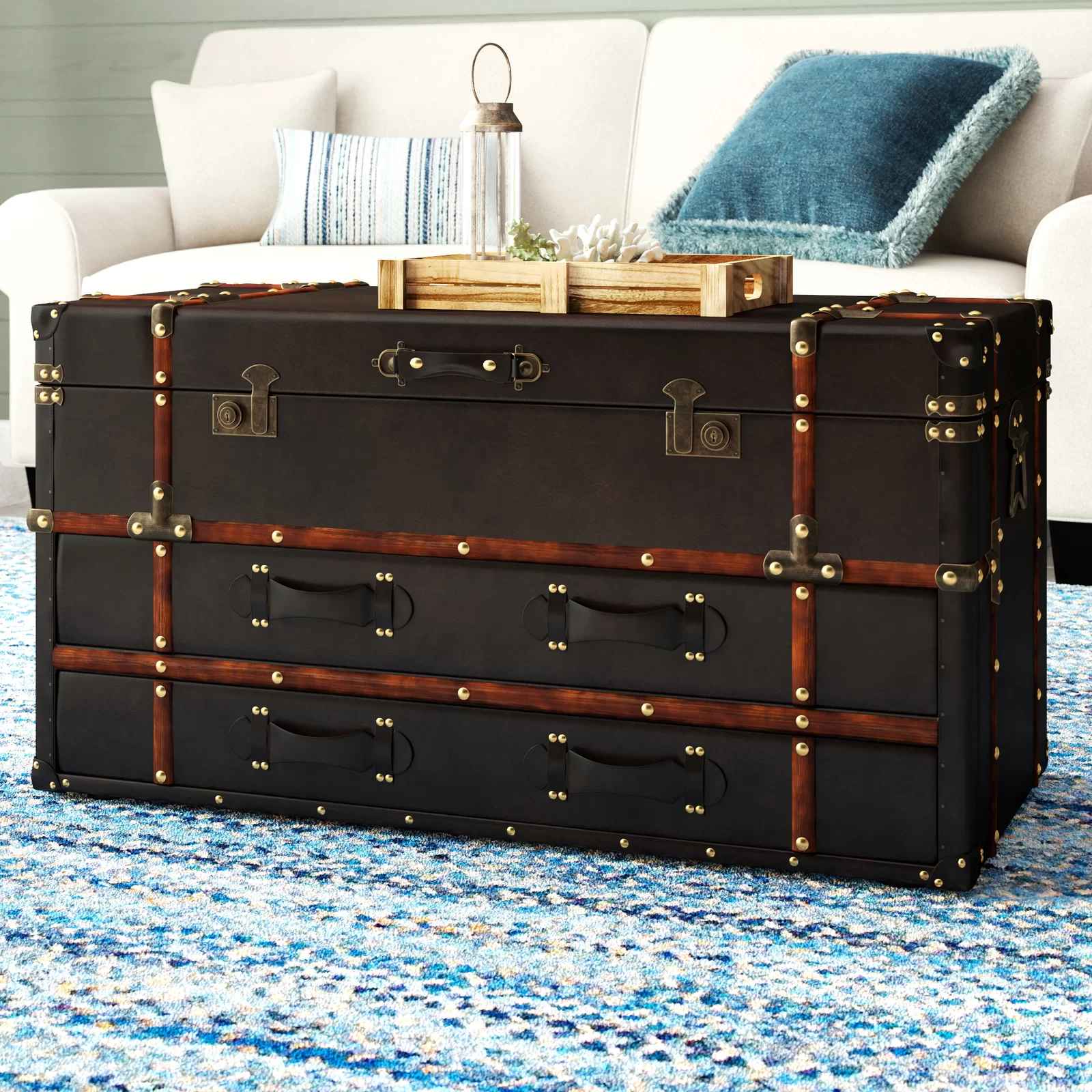 Vintage Trunk thumbnail 2