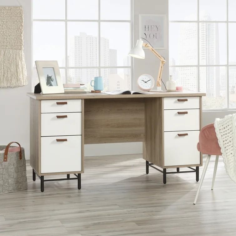 Hanaan Executive Desk thumbnail 2
