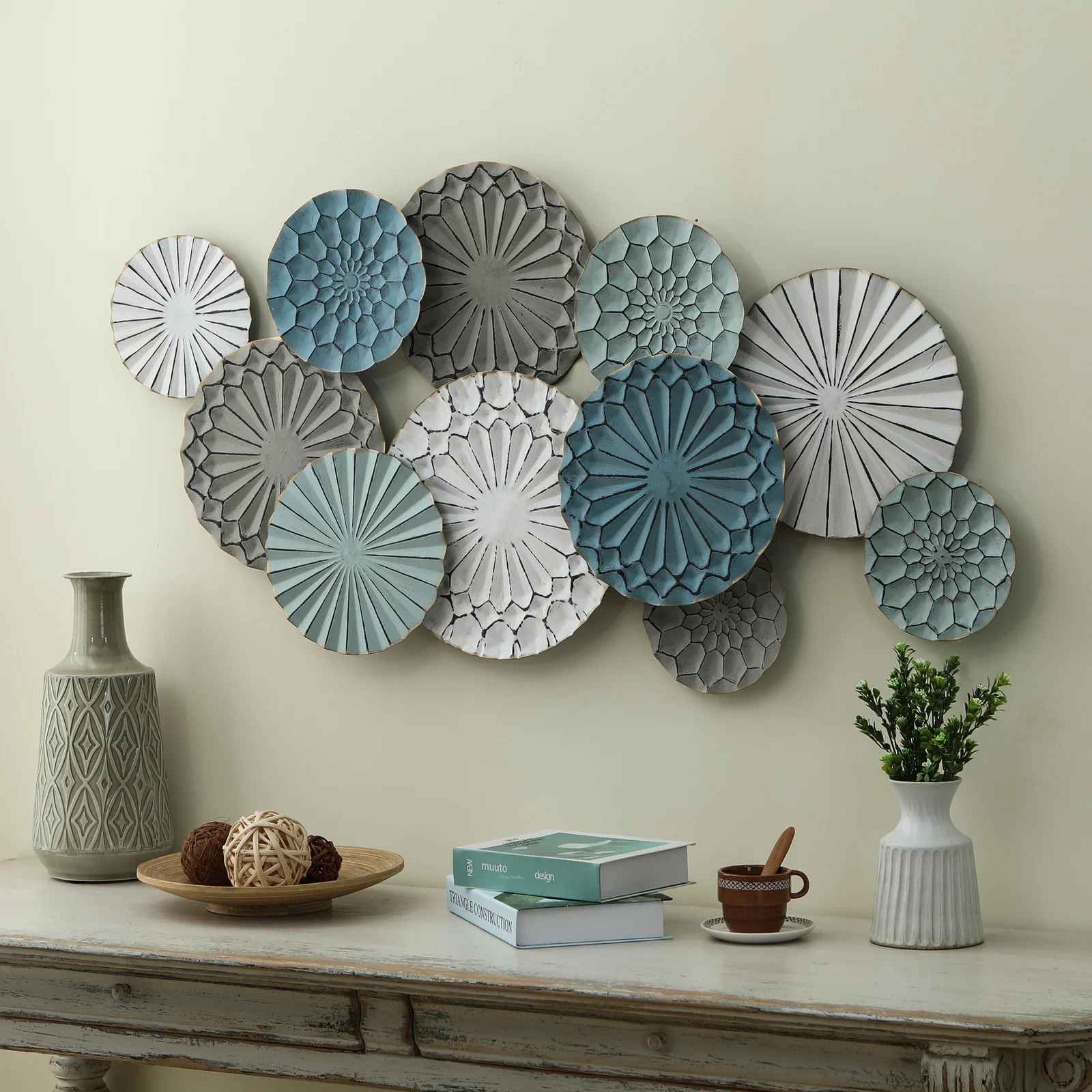 Metal Discs Wall Decor thumbnail 2