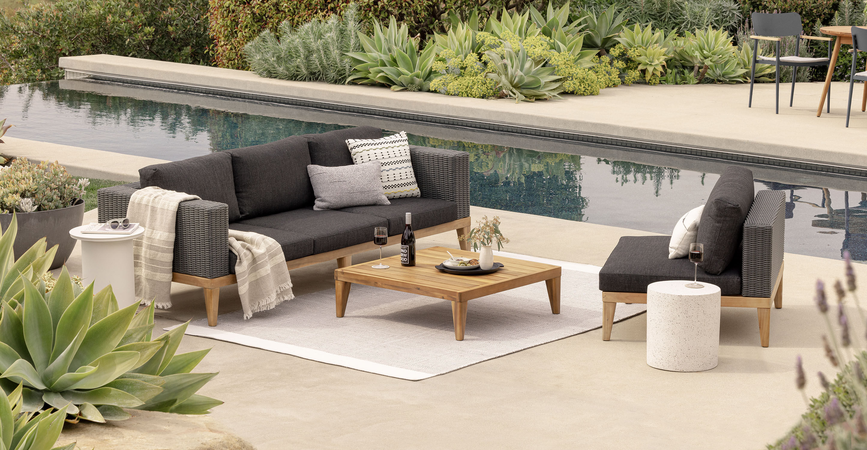 Urba Slate Gray Lounge Chair thumbnail 2