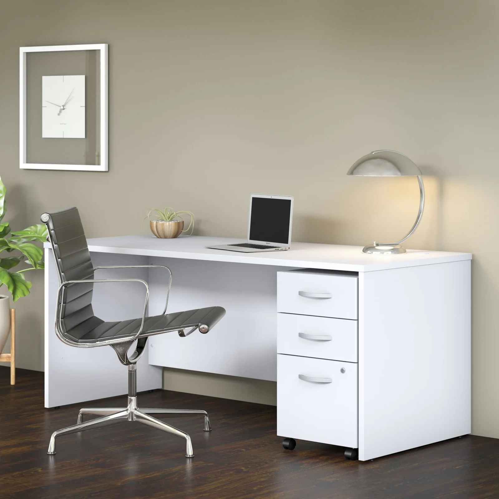 Studio C Desk thumbnail 4