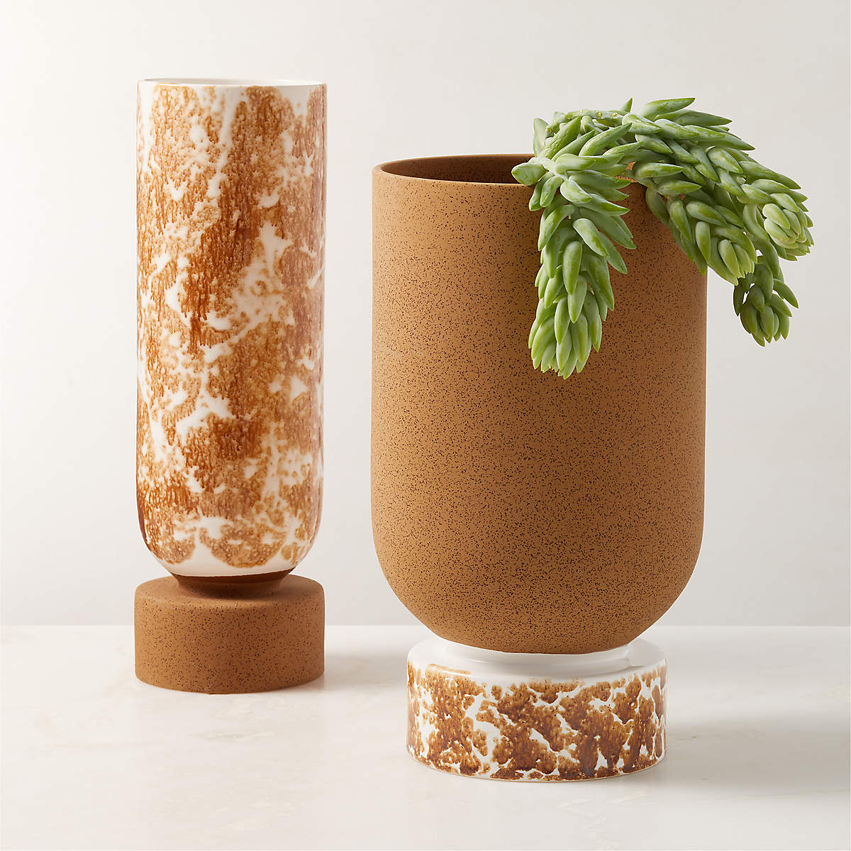 Descanso Brown And White Vase thumbnail 5