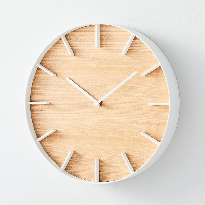 Wood-Faced Wall Clock thumbnail 2