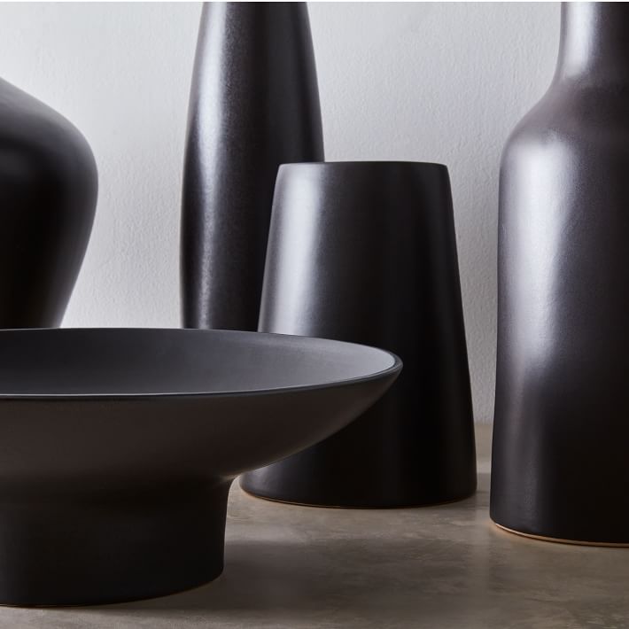 Pure Black Ceramic Footed Centerpiece Bowl thumbnail 3