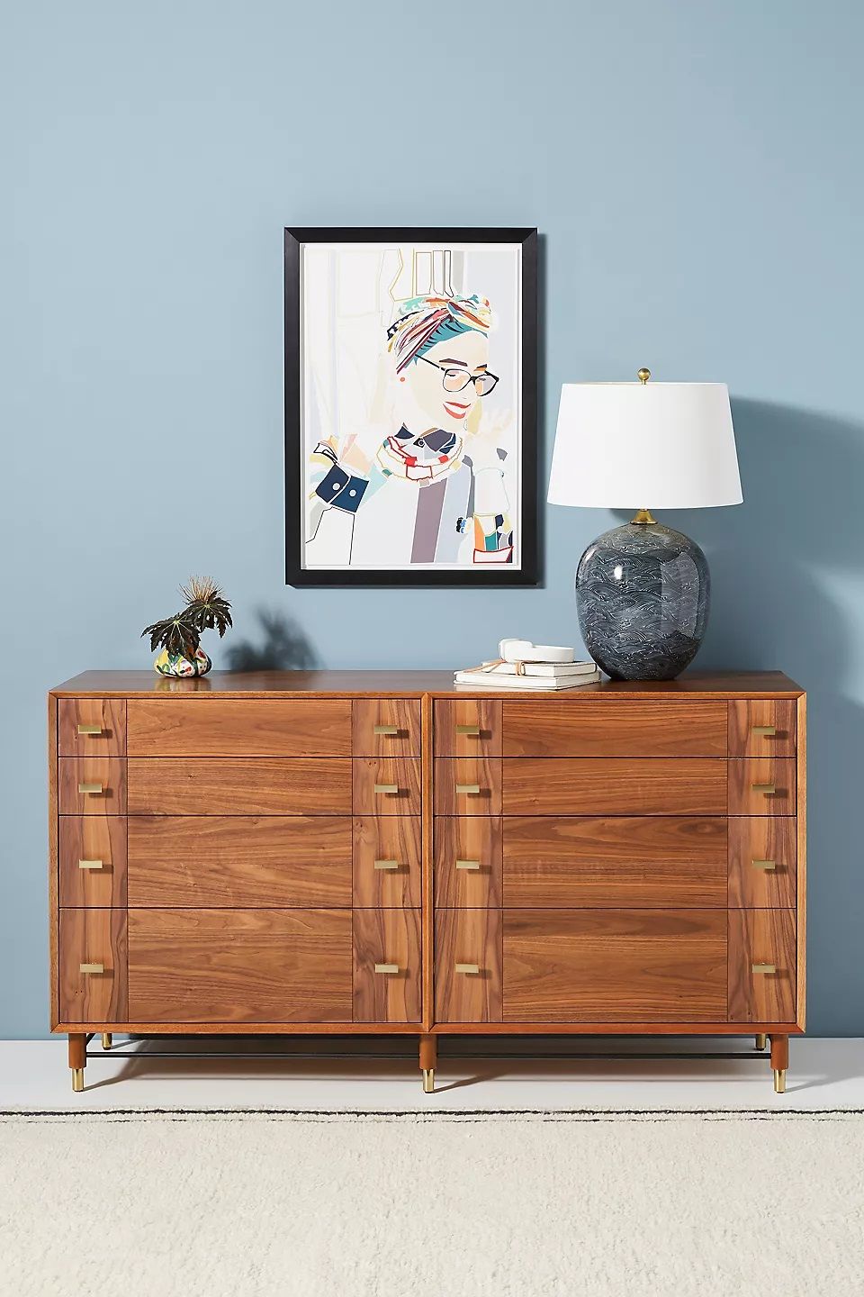 Avalene Eight-Drawer Dresser thumbnail 2