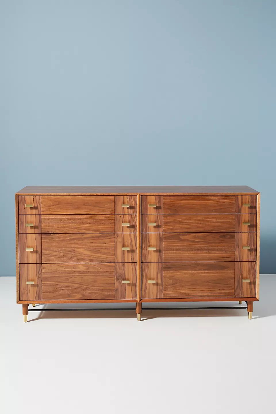 Avalene Eight-Drawer Dresser thumbnail 3