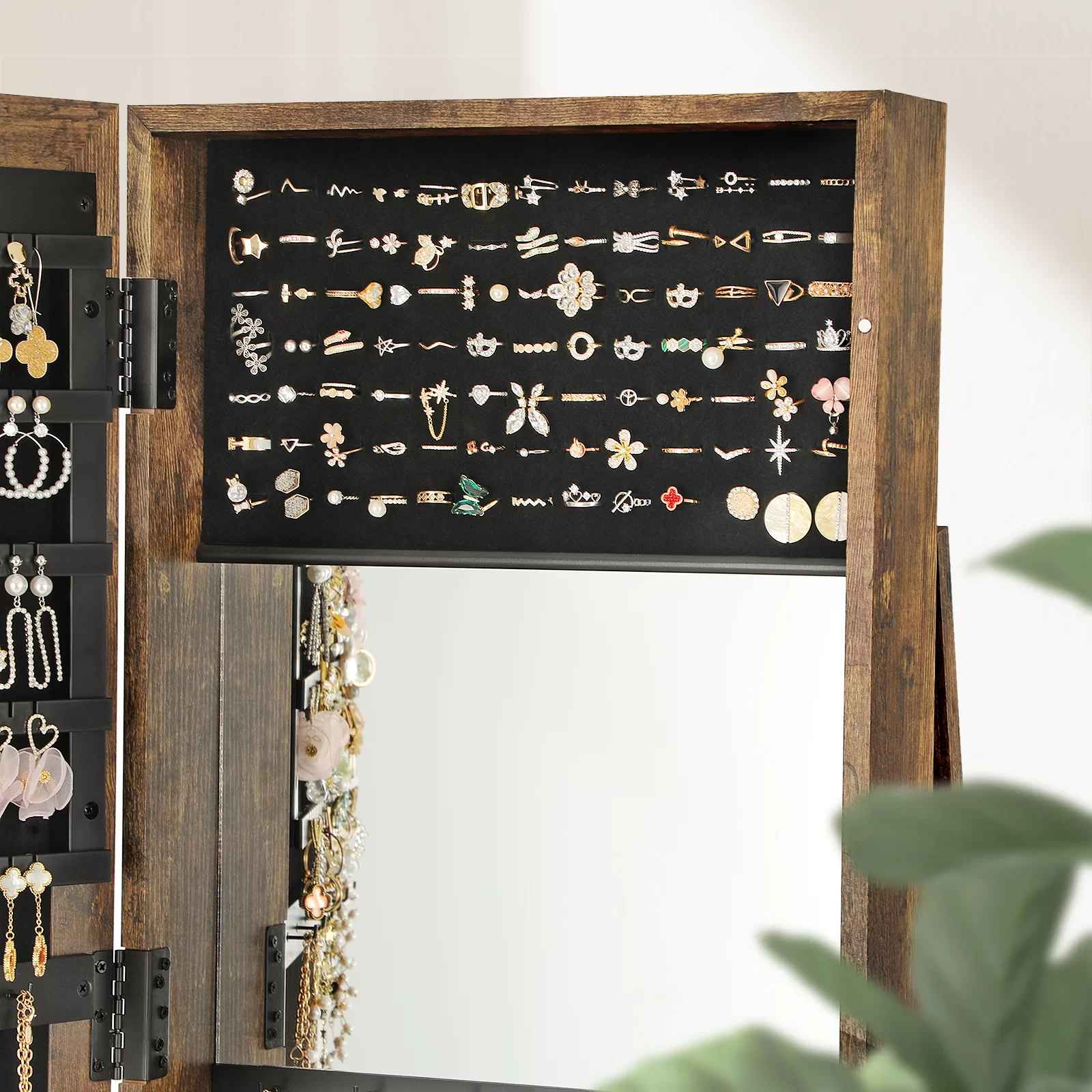 Quakertown Jewelry Armoire with Mirror thumbnail 4