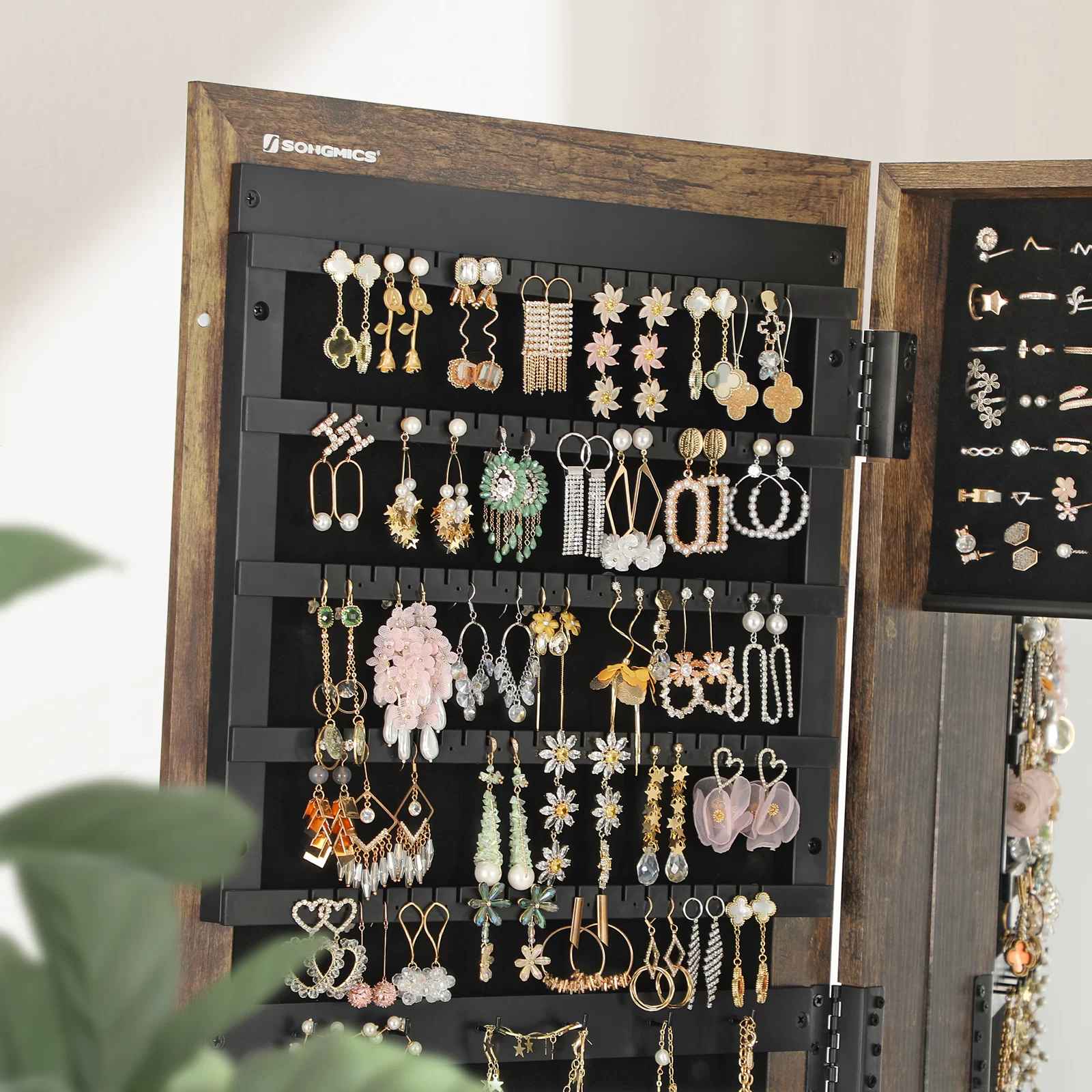 Quakertown Jewelry Armoire with Mirror thumbnail 5