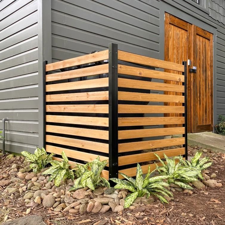 Charleston Slatted Wood Privacy Screen Kit (2 Panels) thumbnail 2