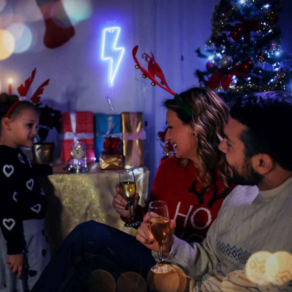 Holiday Neon Sign thumbnail 5