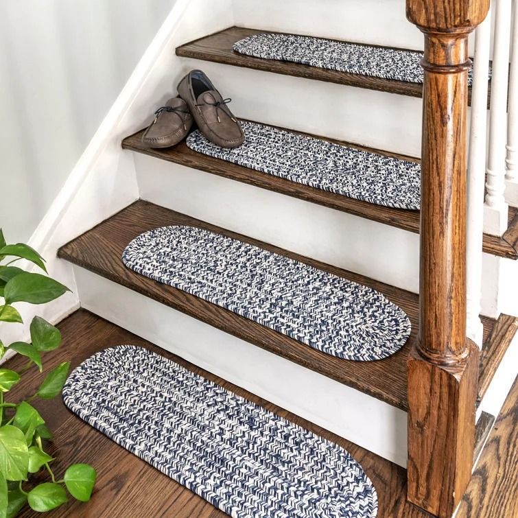 Godinez Stair Tread 28"x8" (Set of 13) thumbnail 2