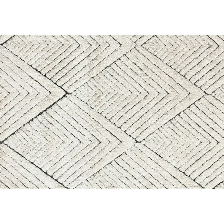 Area Rug in Tan 6'x9' thumbnail 5