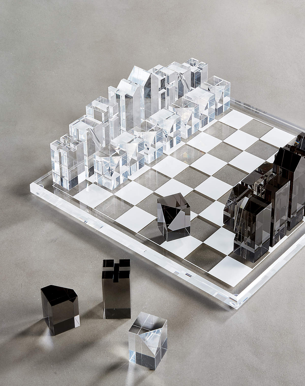 ACRYLIC CHESS SET thumbnail 2