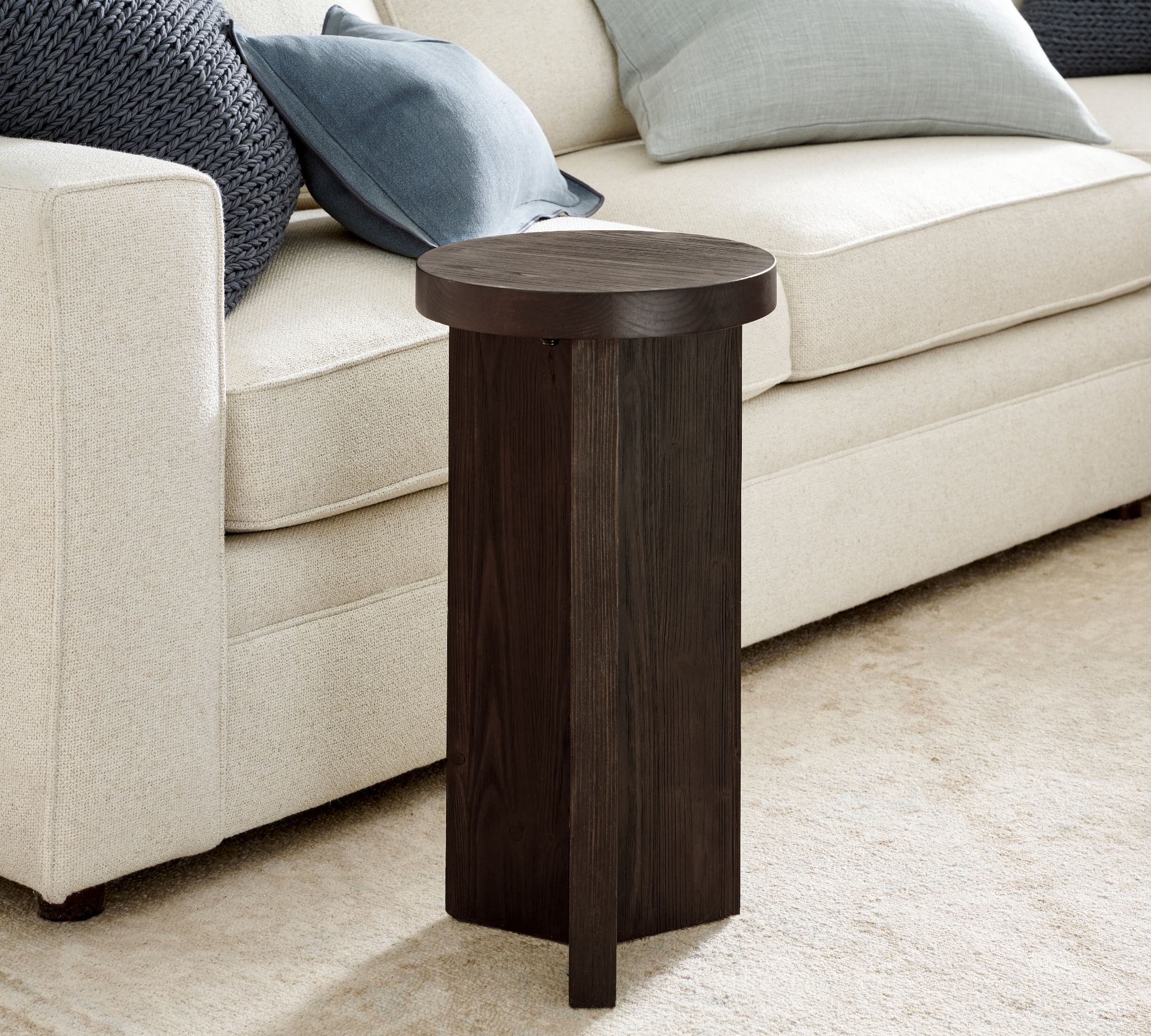 Folsom 12 Round Accent Table thumbnail 3
