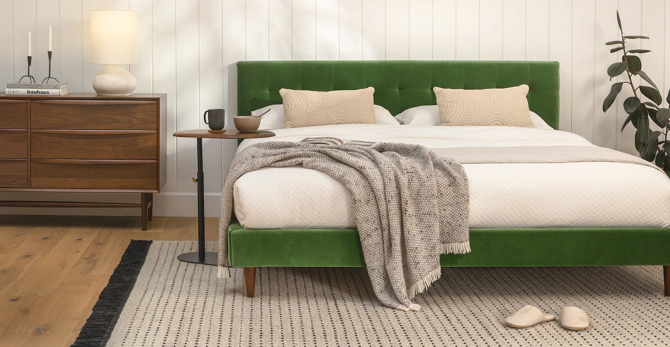 Sven Grass Green King Bed thumbnail 2