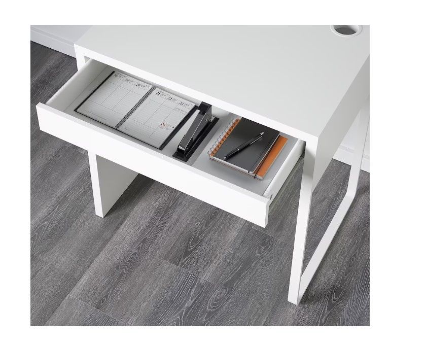 Micke Desk thumbnail 3
