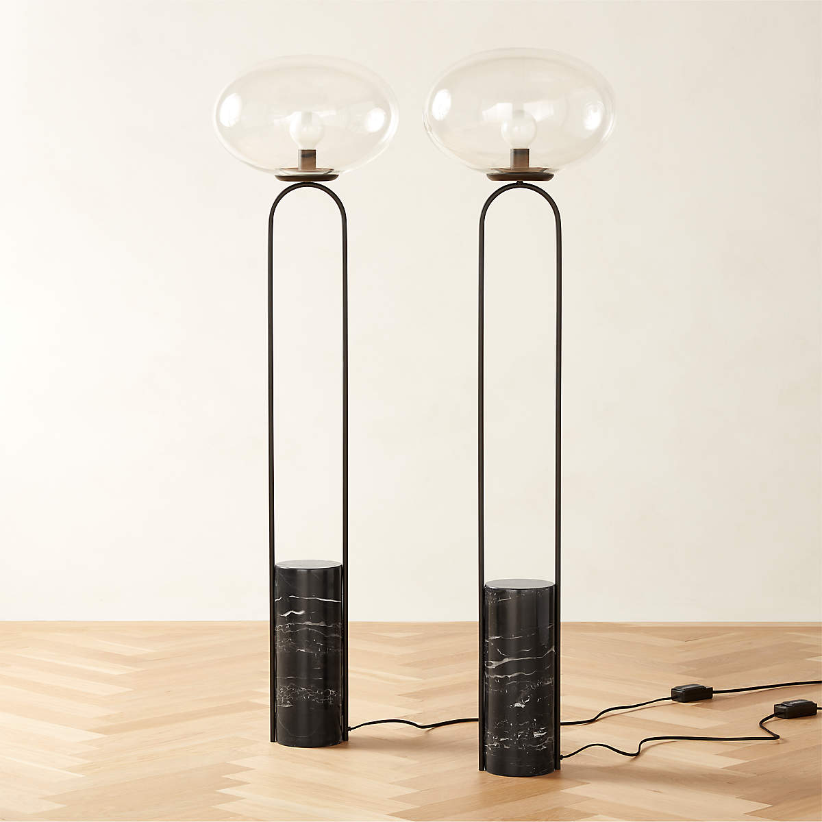 POLO BLACK MARBLE FLOOR LAMP thumbnail 2