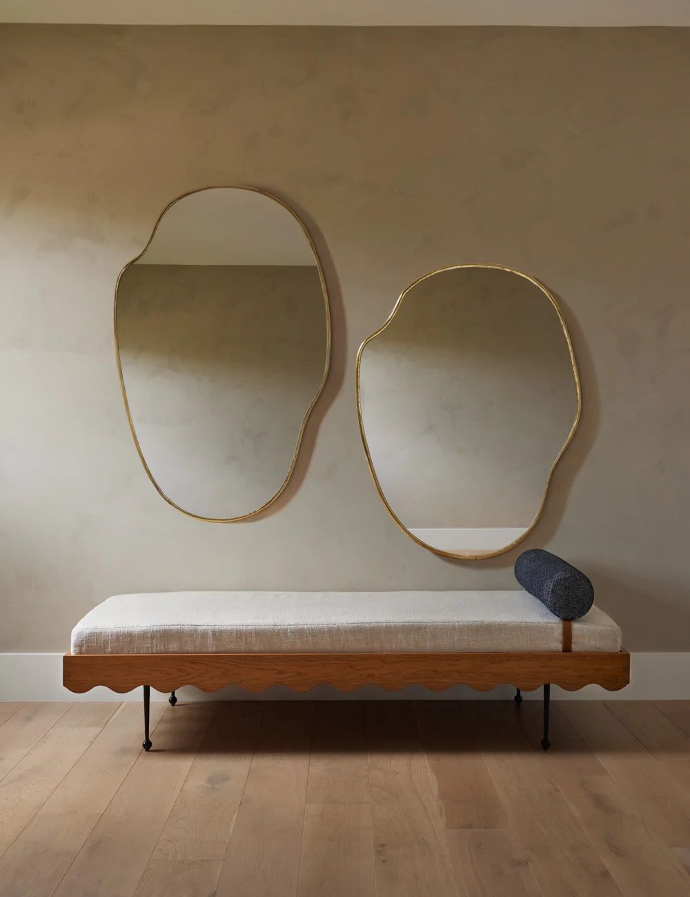 Rise Daybed thumbnail 2