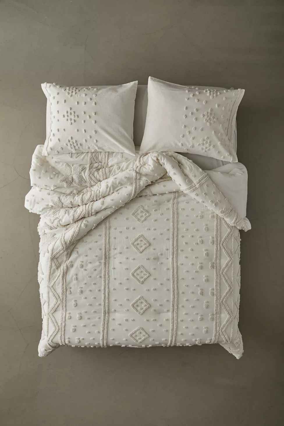 Fair Isle Tufted Comforter-Queen thumbnail 2