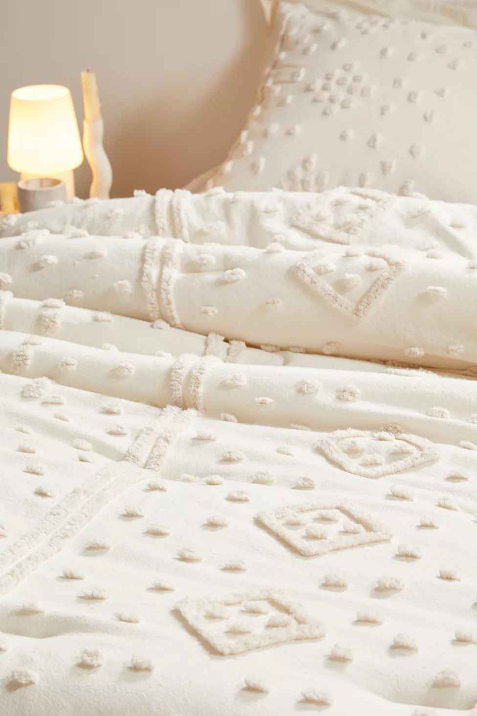 Fair Isle Tufted Comforter-Queen thumbnail 3