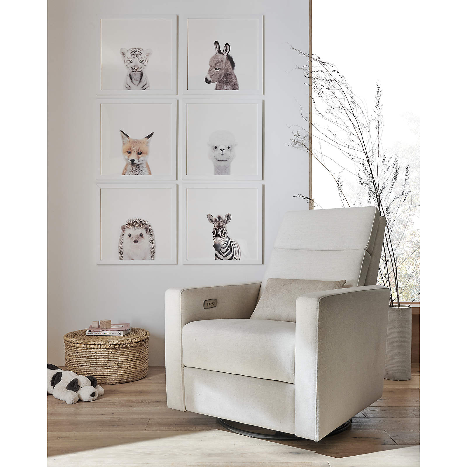 Baby Hedgehog Framed Wall Art-20"x20" thumbnail 4