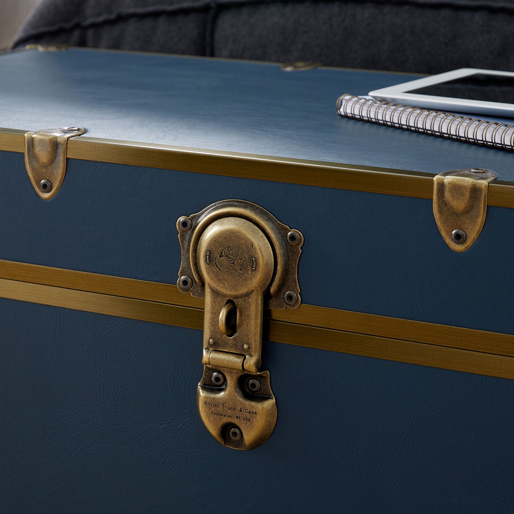 Vegan Leather XXL Dorm Trunk thumbnail 4