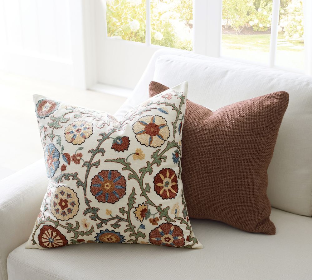 Faye Textured Linen Pillow Cover-20"x20" thumbnail 2