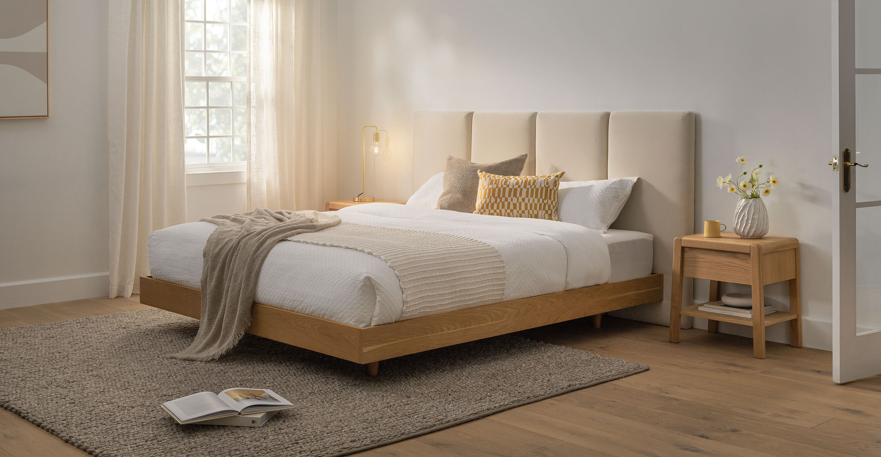 Noel King Headboard thumbnail 2