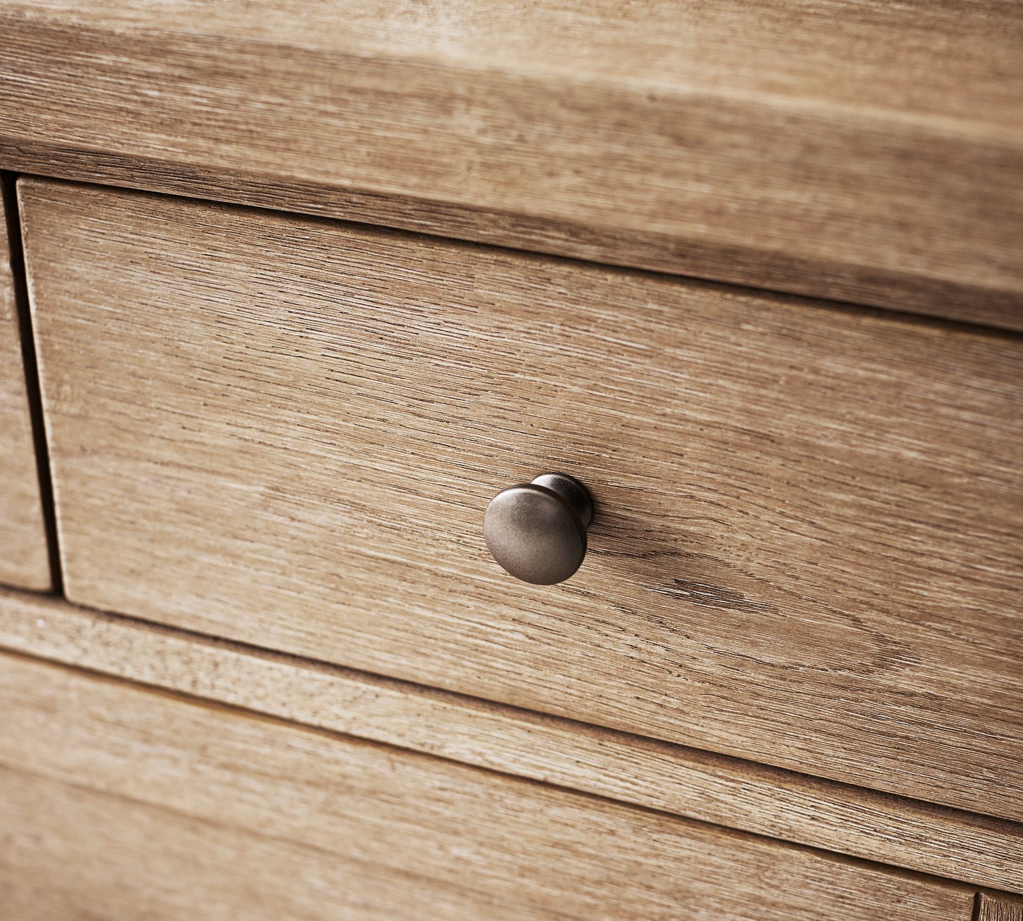 Toscana 8 Drawer Dresser thumbnail 5
