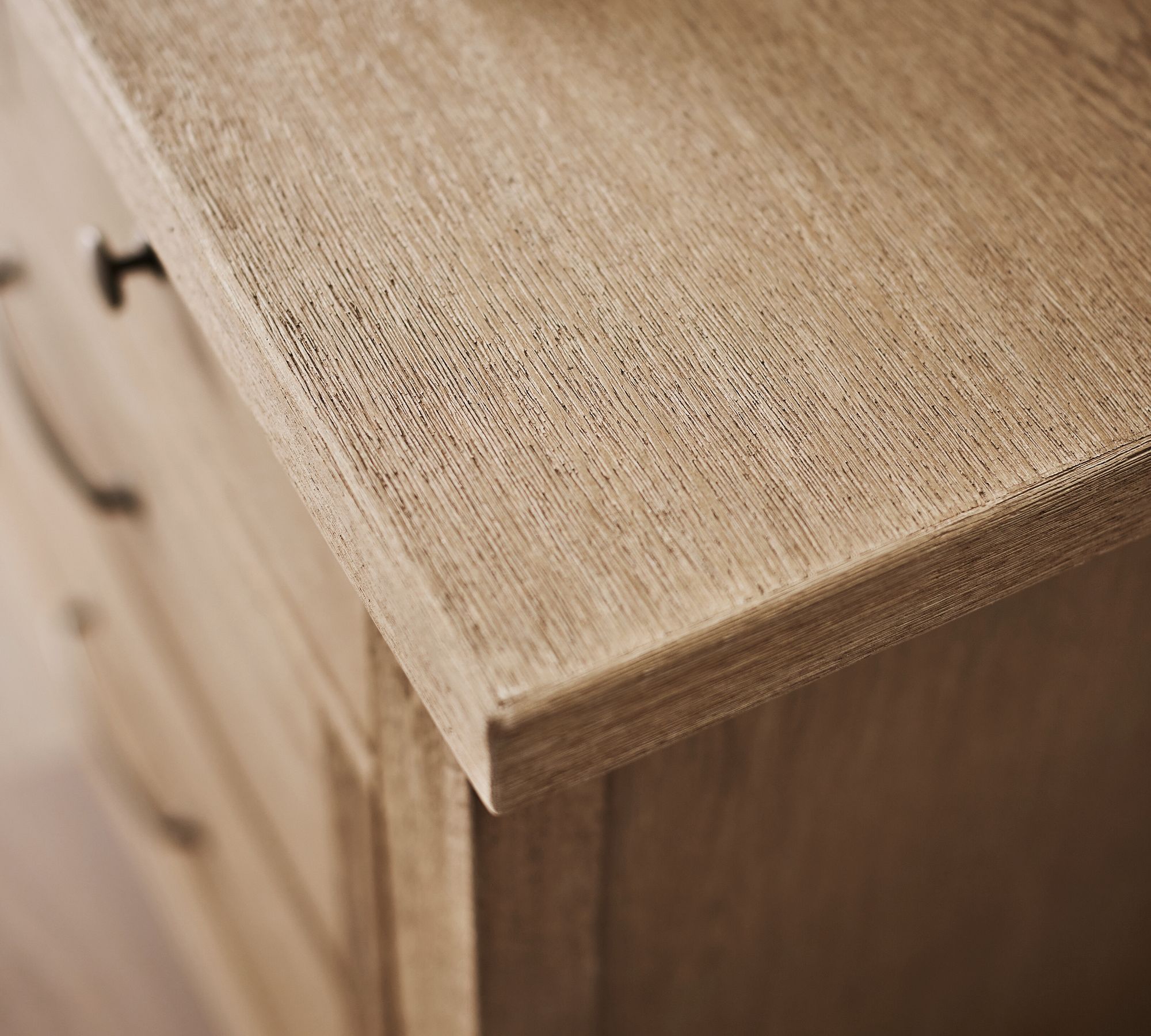 Toscana 8 Drawer Dresser thumbnail 6