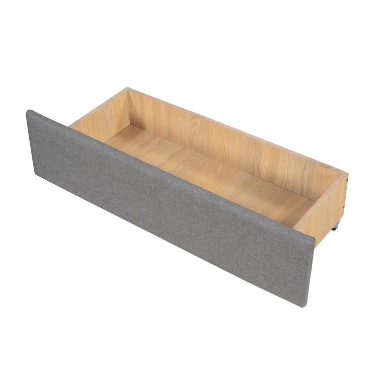 Upholstered Daybed thumbnail 5