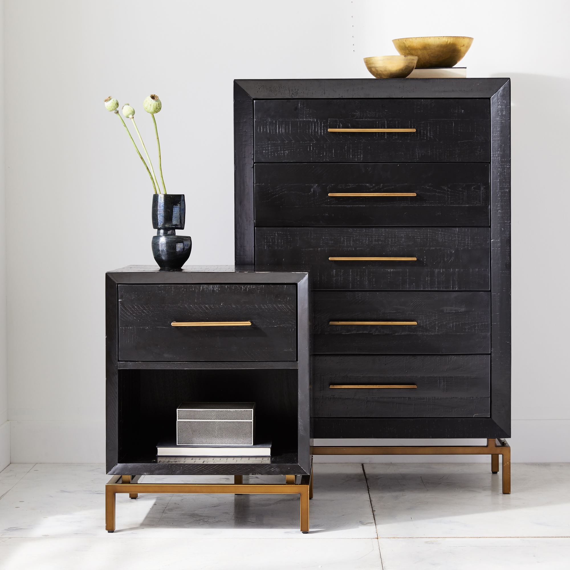 Alexa Burnished 5-Drawer Dresser thumbnail 3
