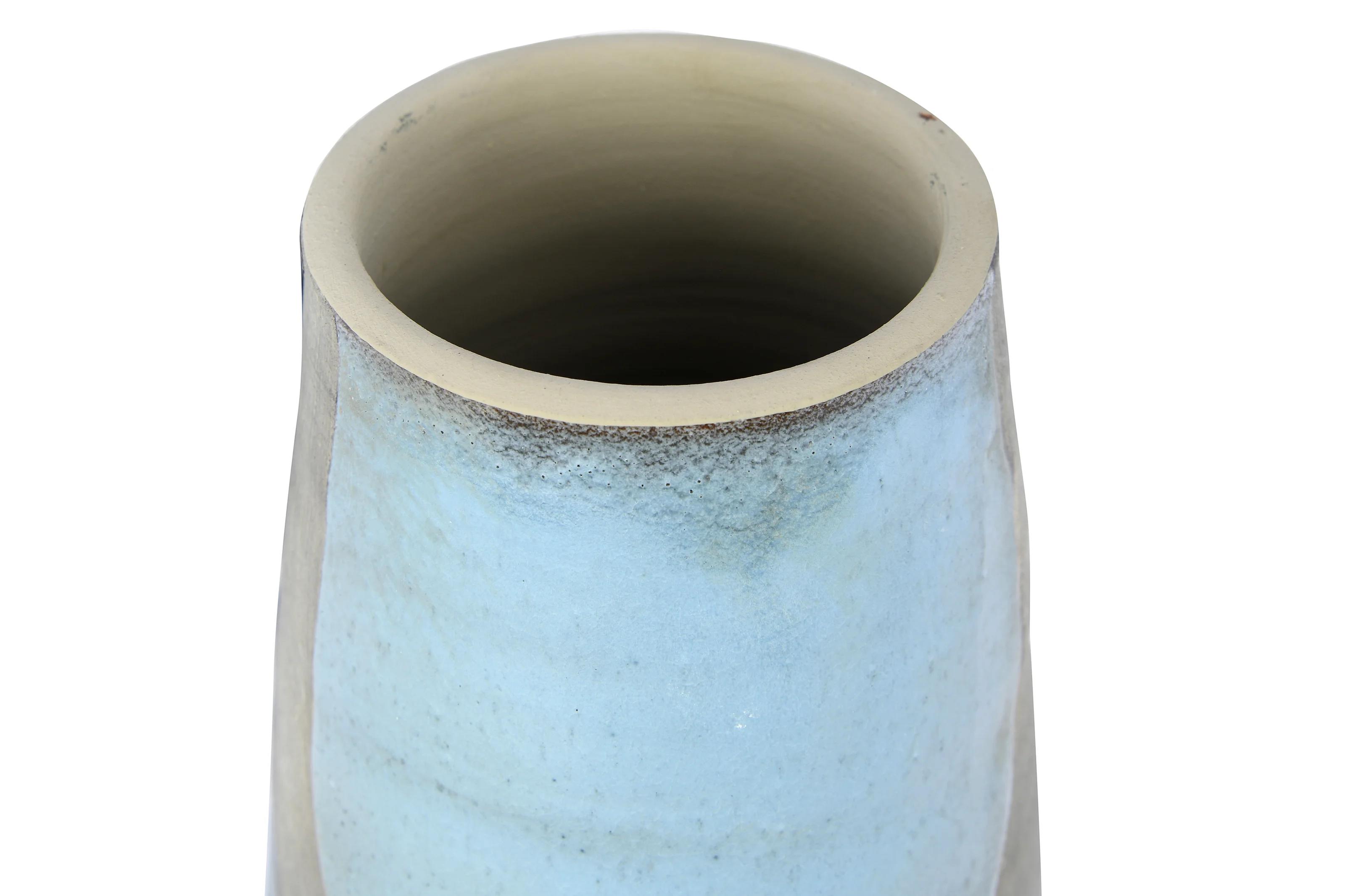 Yari Terracotta Table Vase thumbnail 4