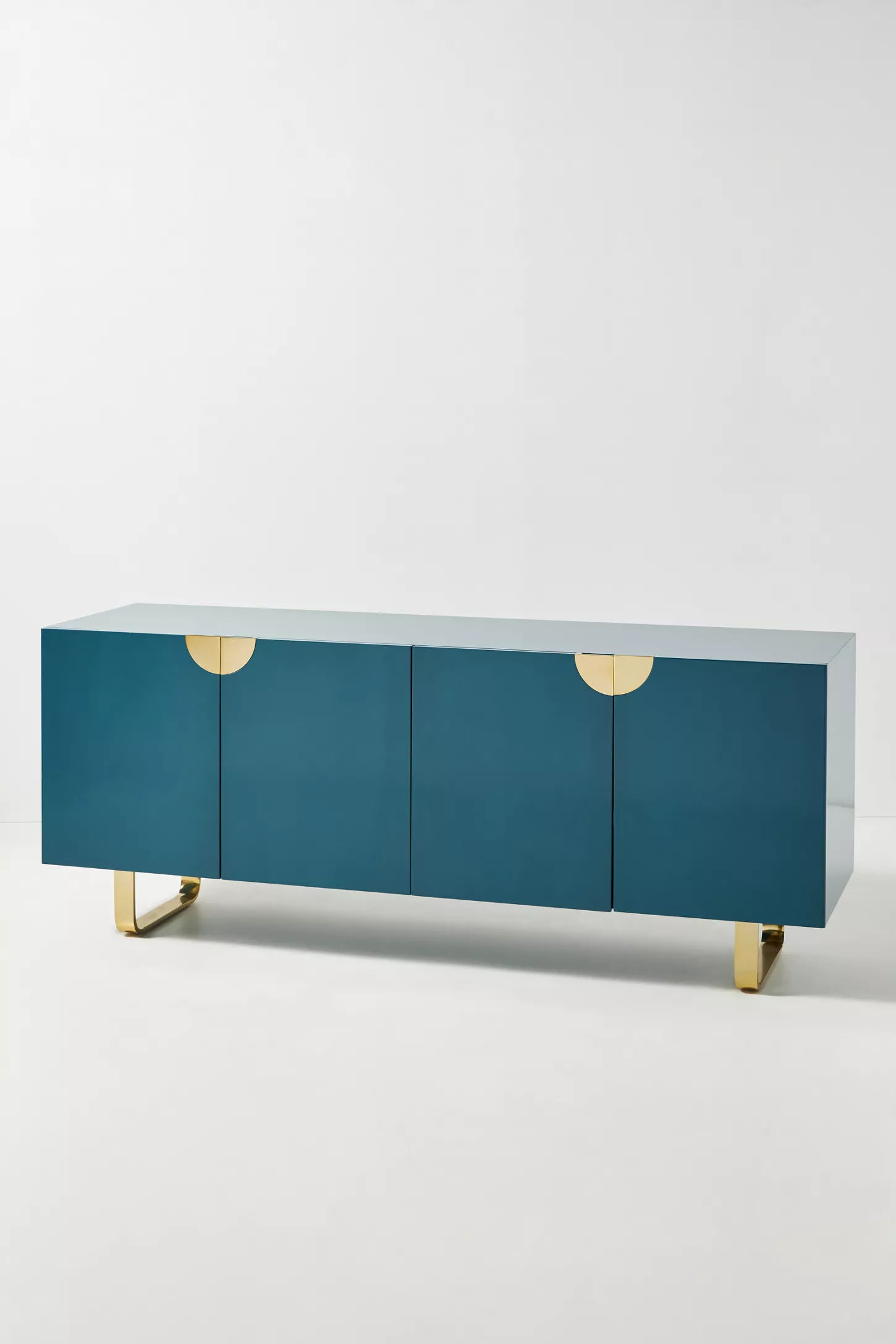 Lacquered Glinda Sideboard thumbnail 2