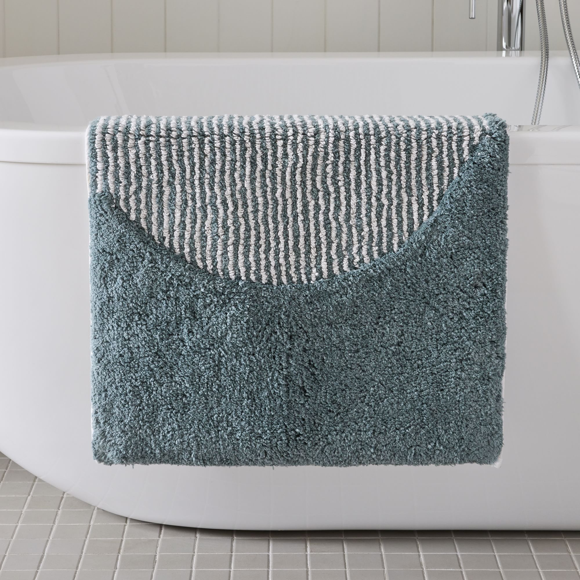 Shadow Graphic Bath Mat thumbnail 2